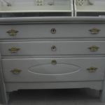 504 2365 CHEST OF DRAWERS